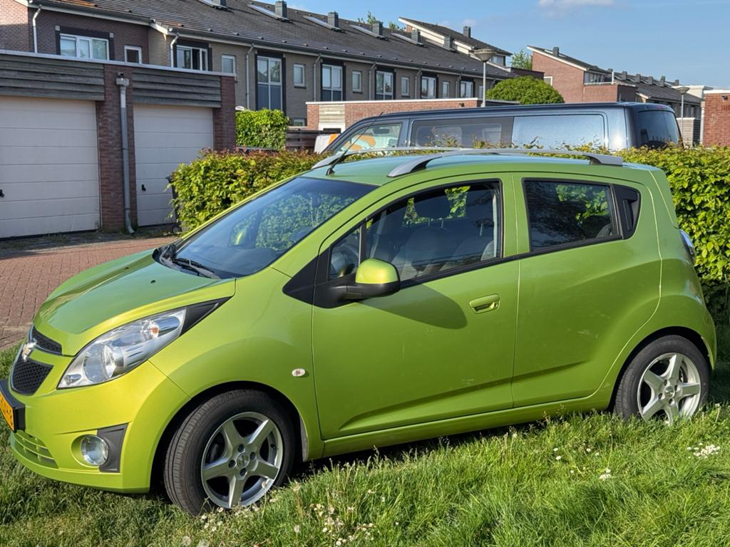 Chevrolet Spark 1.0 Bifuel 2011 Groen, Auto's, Chevrolet, 15 km/l, 37 €/maand, 4 cilinders, Origineel Nederlands