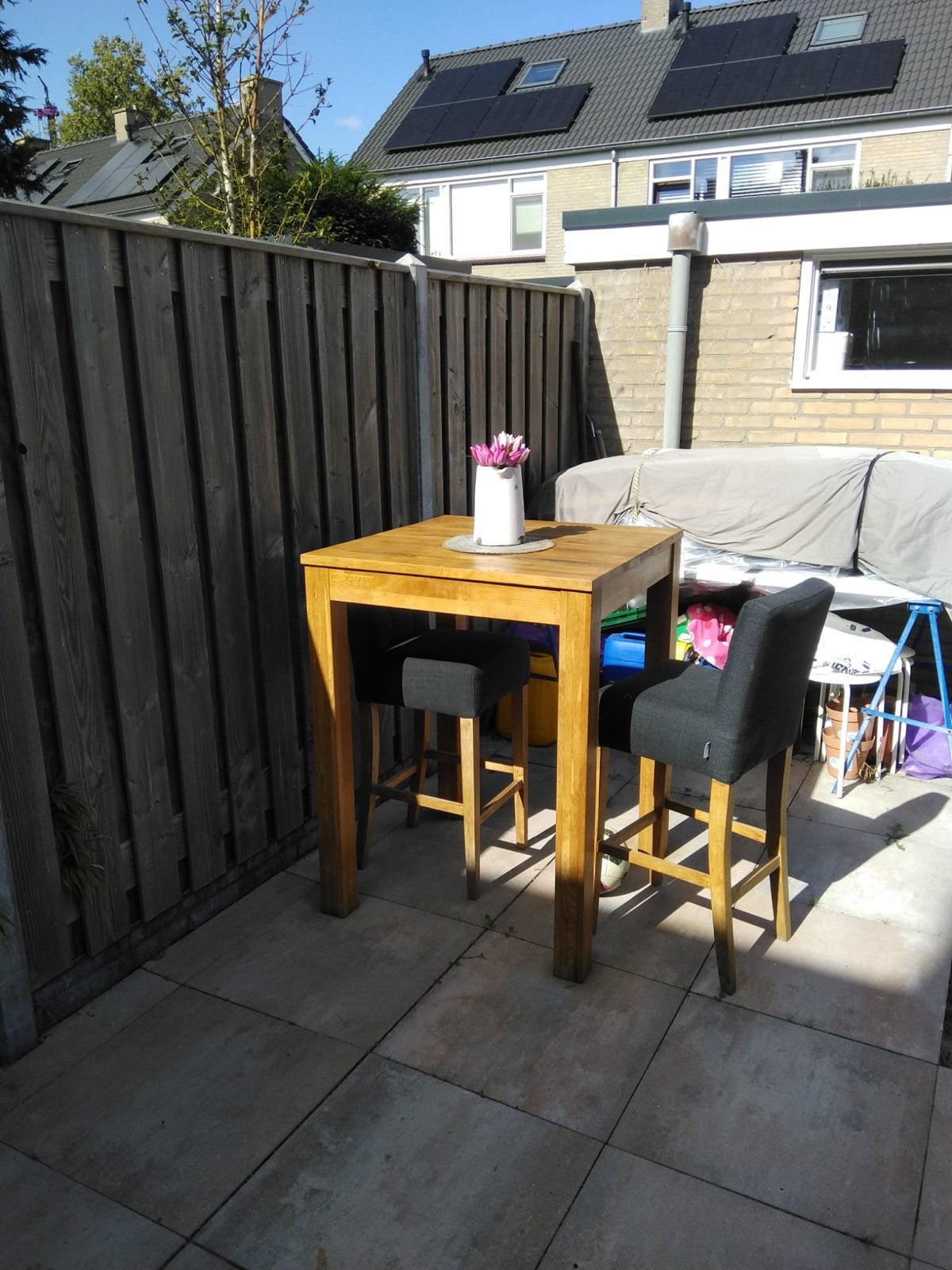 Houten bartafel met 2 barkrukken, Ophalen of Verzenden, Gebruikt