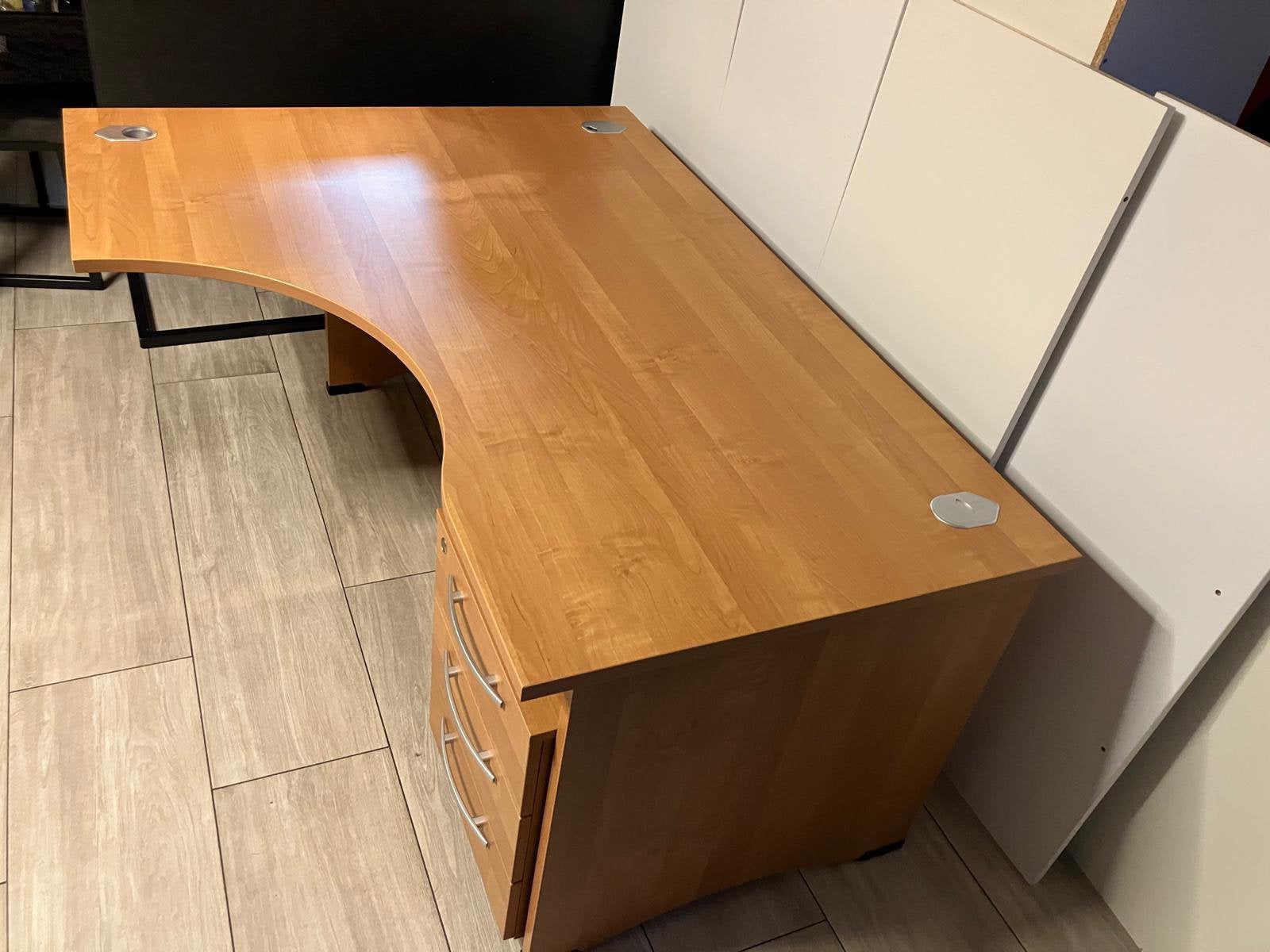 zware kwaliteit beuken fineer hoek buro 120 * 160 cm, Ophalen, Spaanplaat of MDF, Hoekbureau, Zo goed als nieuw