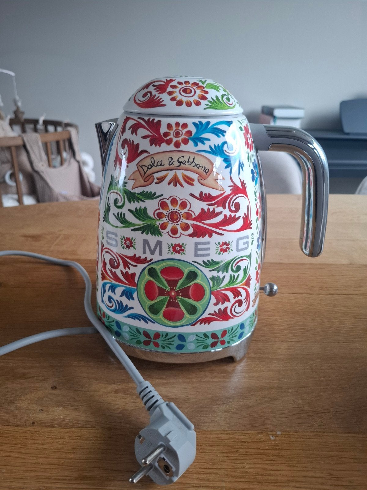 SMEG waterkoker van dolce & gabbana, Witgoed en Apparatuur, Waterkokers, 1 tot 2 liter, Ophalen of Verzenden, Gebruikt