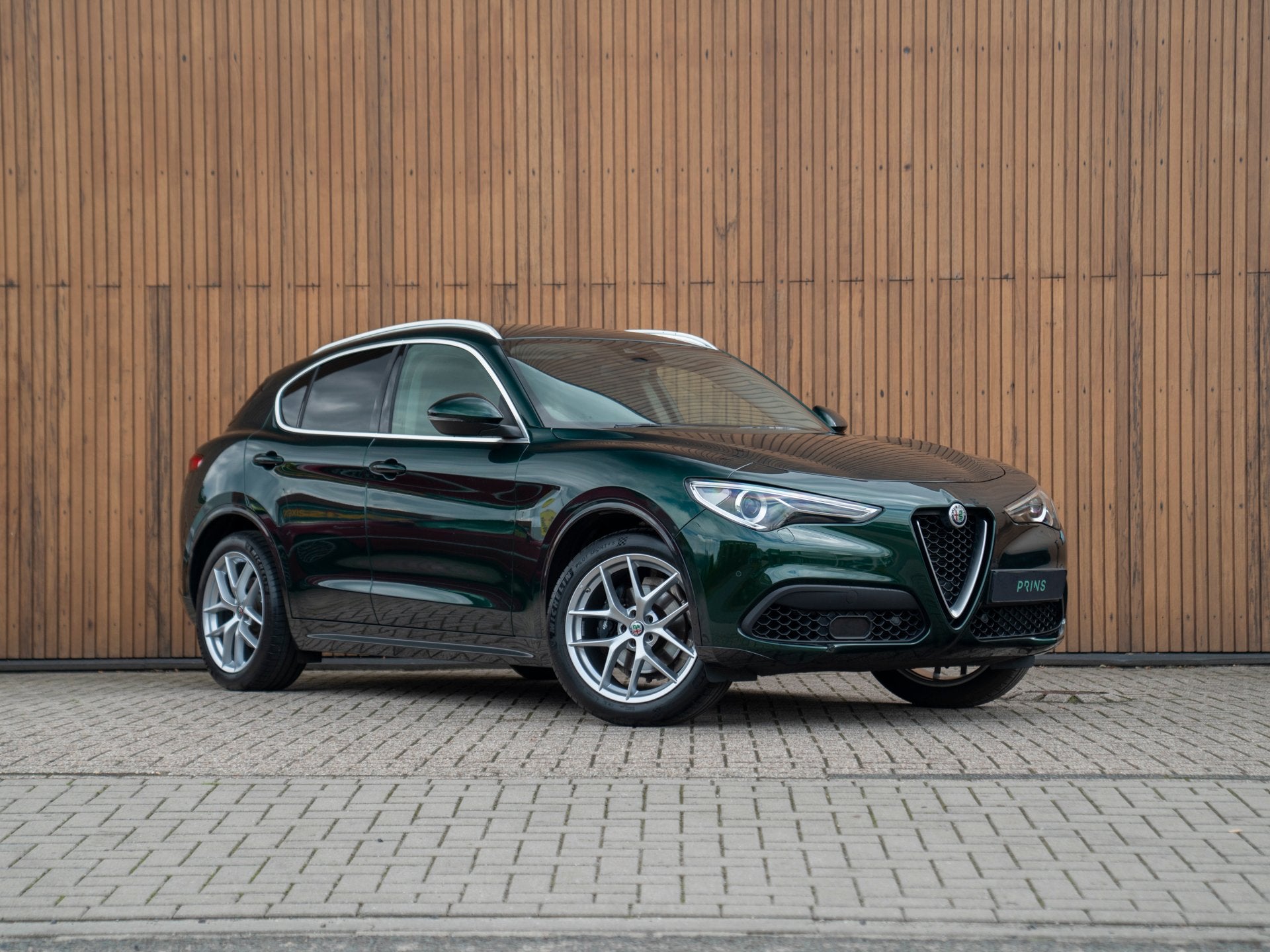 Alfa Romeo Stelvio 2.0T 280pk AWD Ti Lusso MY21 | Verde Visc, Automaat, Bi-Xenon koplampen, Euro 6, 4 cilinders