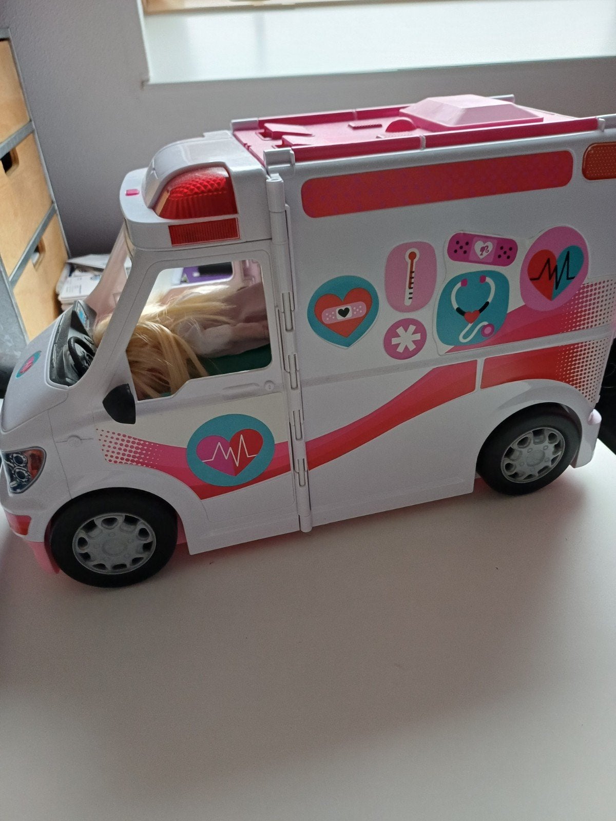 Barbie ambulance met sirene, Ophalen, Gebruikt, Barbie