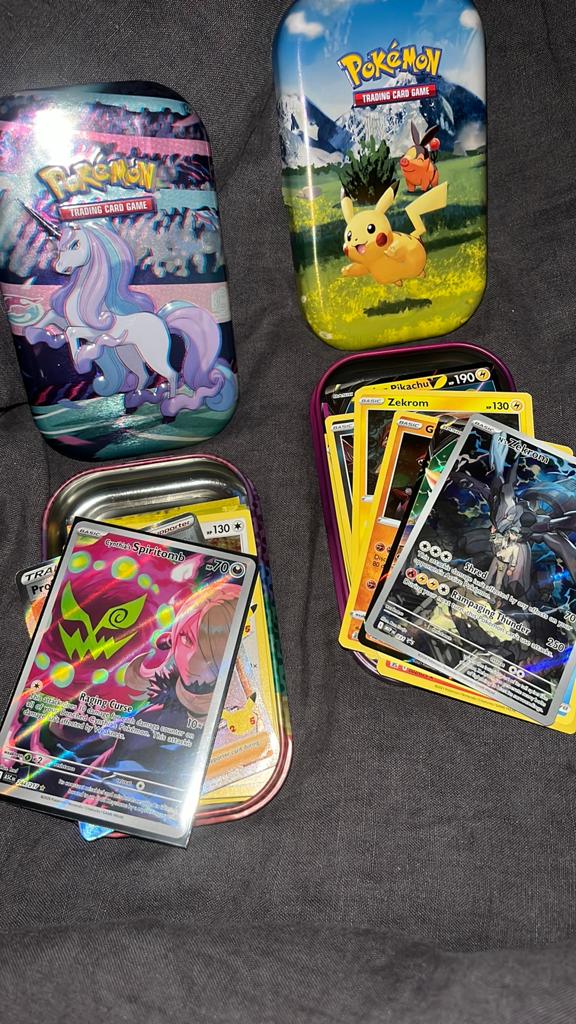 2 kleine bulk met zeldzame sets - pikachu, Ophalen of Verzenden, Zo goed als nieuw, Meerdere kaarten