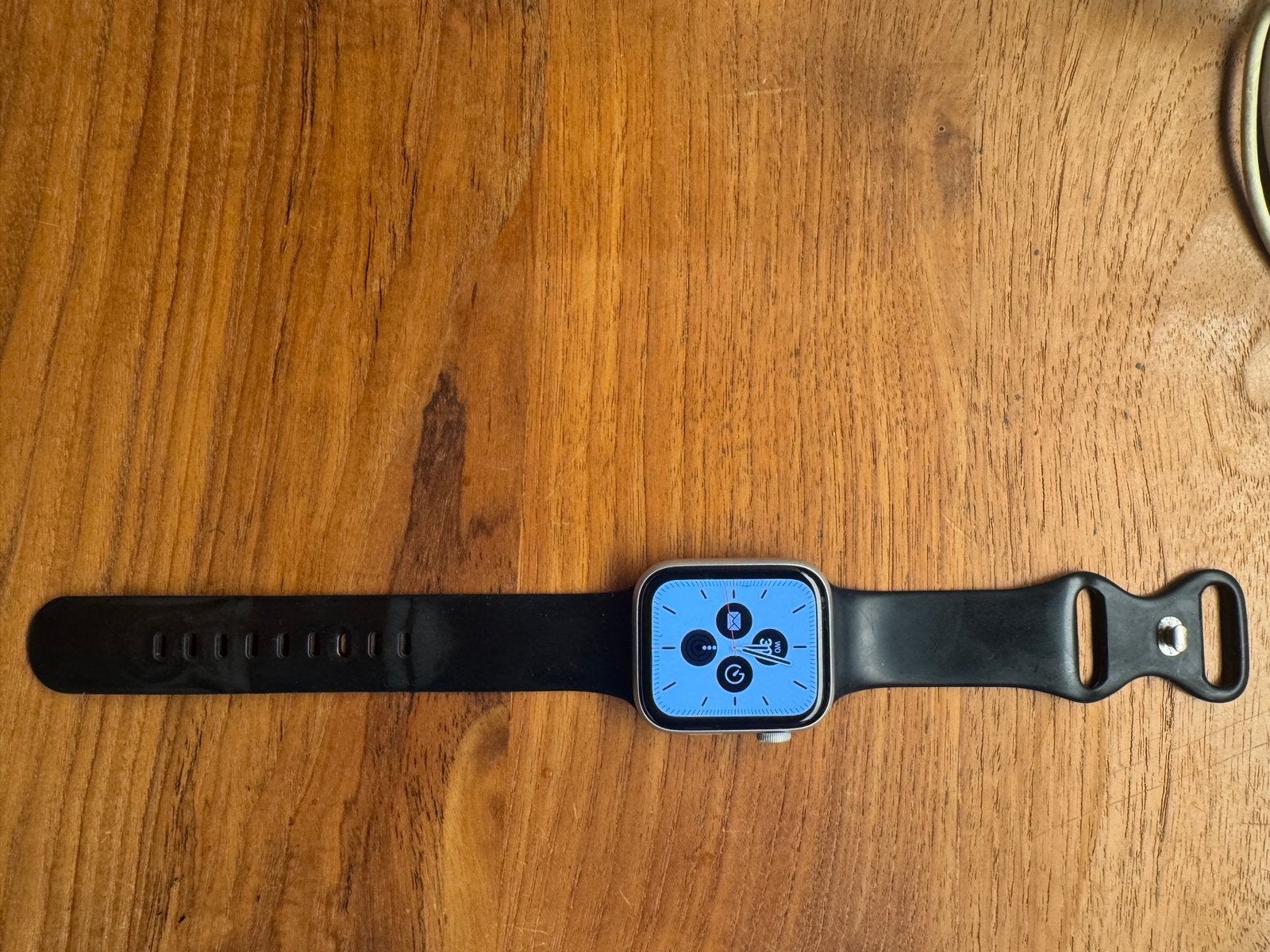 Apple Watch SE 44 mm GPS – Silver Aluminium, Ophalen, Gebruikt, IOS, Waterdicht