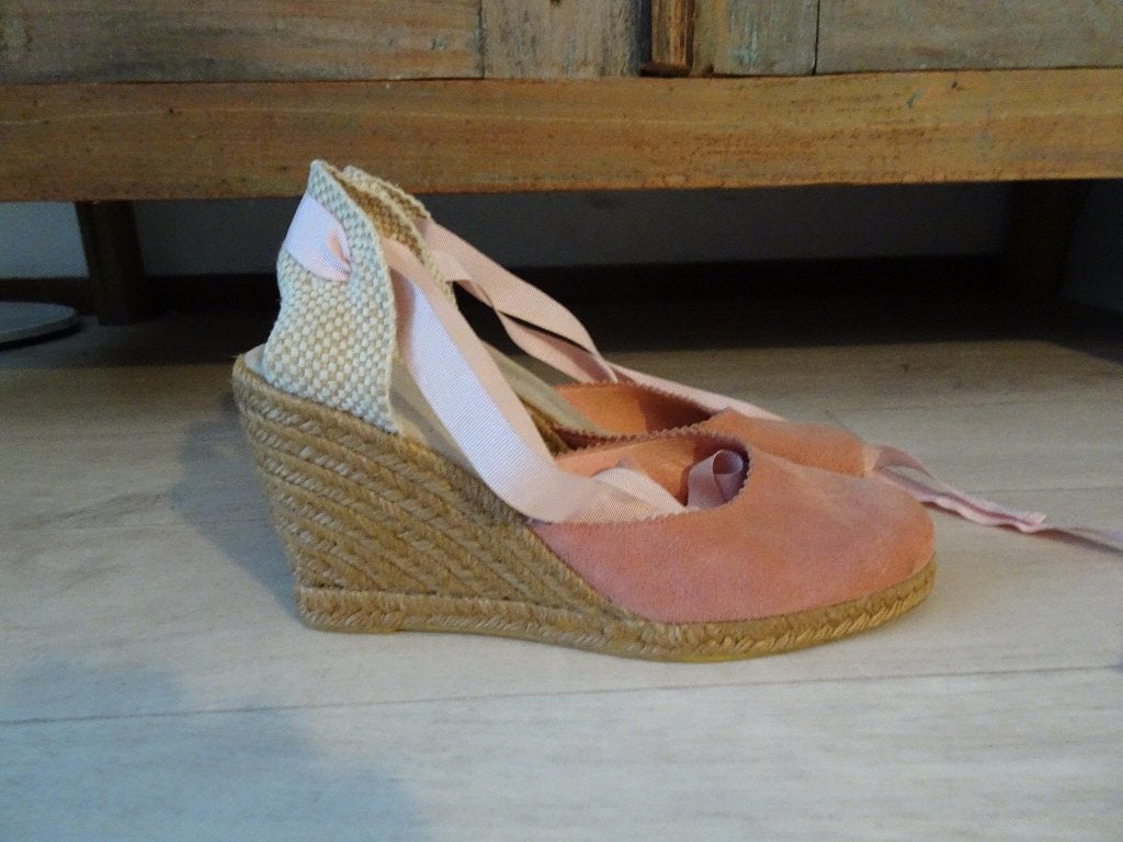 Roze leren suede sleehak espadrilles met striklint maat 40, Kleding | Dames, Schoenen, Ophalen of Verzenden, Zo goed als nieuw