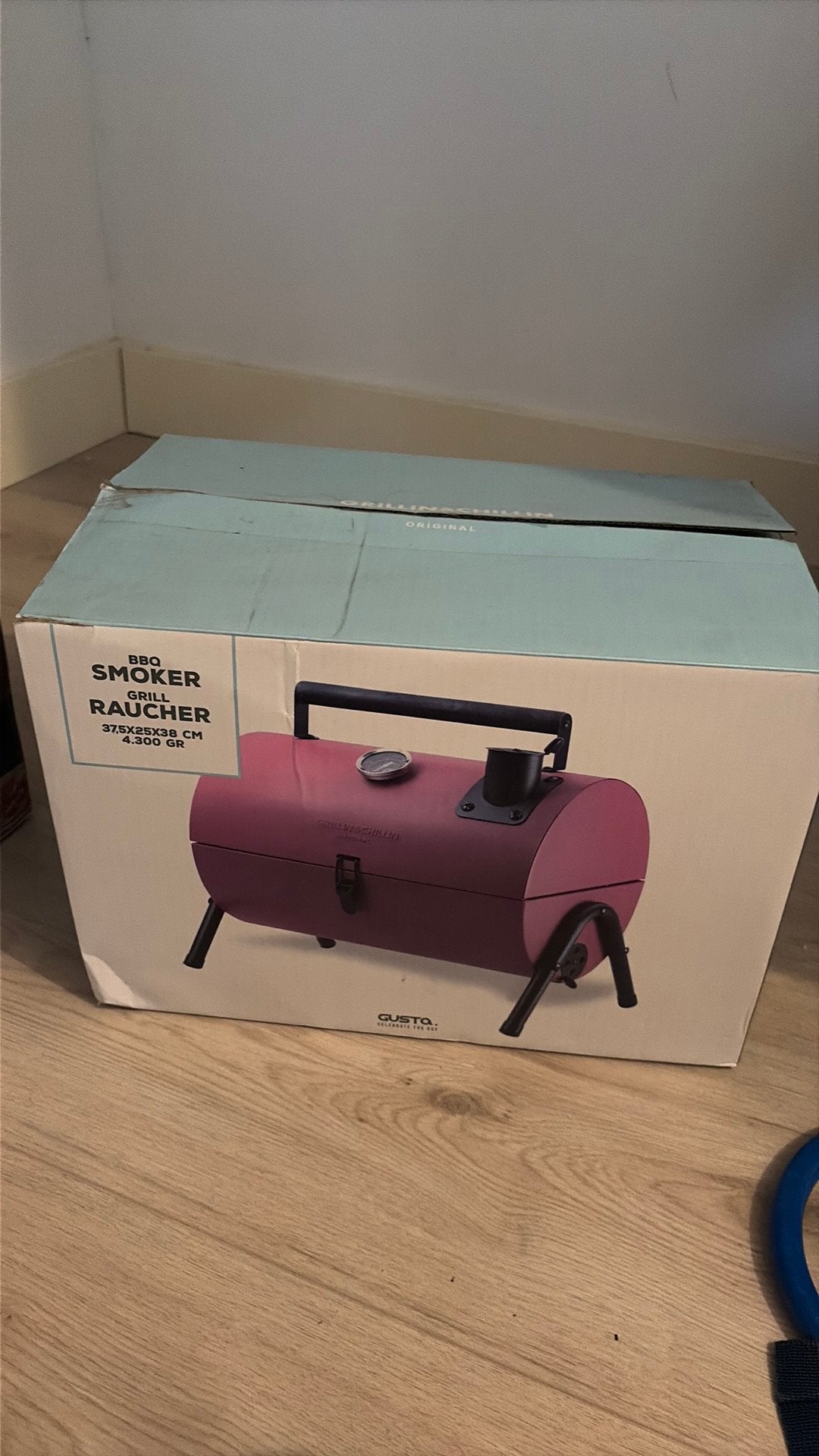 Nieuwe BBQ Smoker Grill Gusto -  (37.5x25x38 cm), Ophalen, Nieuw