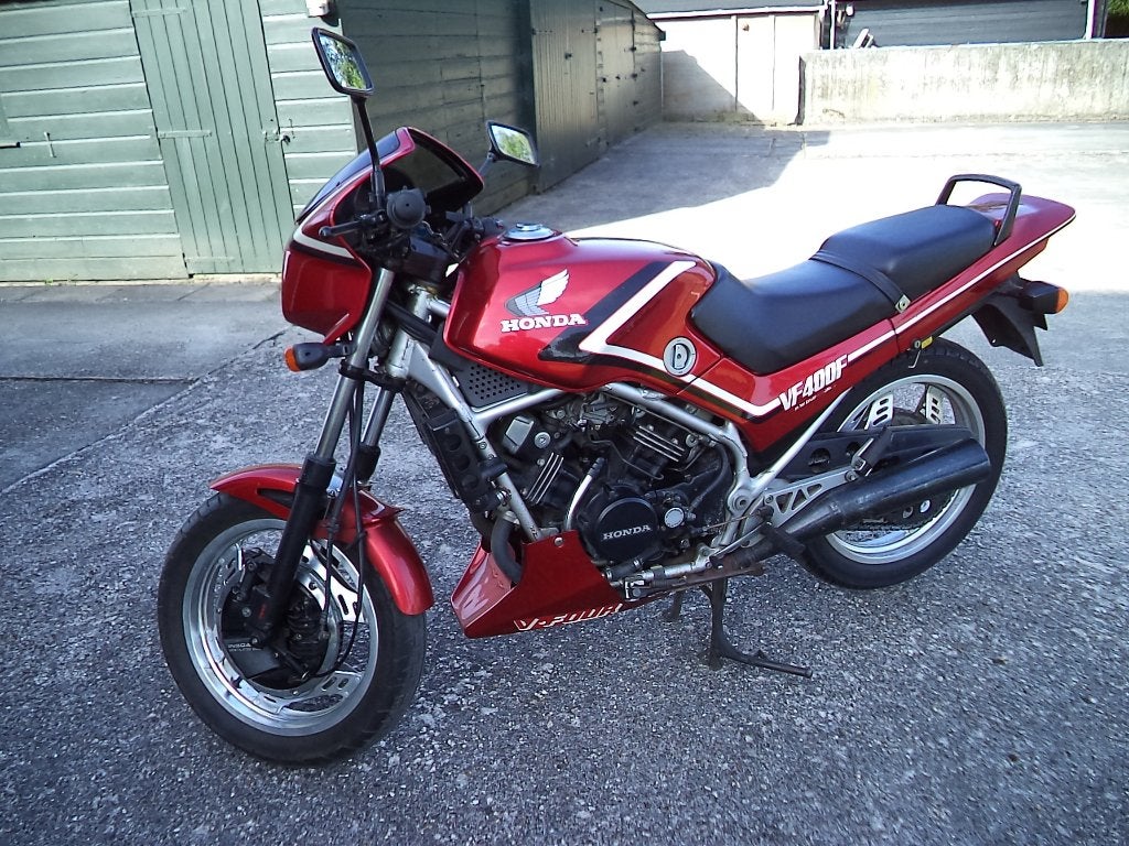 Motorrijwiel Honda VF400F, Motoren, Handleidingen en Instructieboekjes, Ophalen, Honda