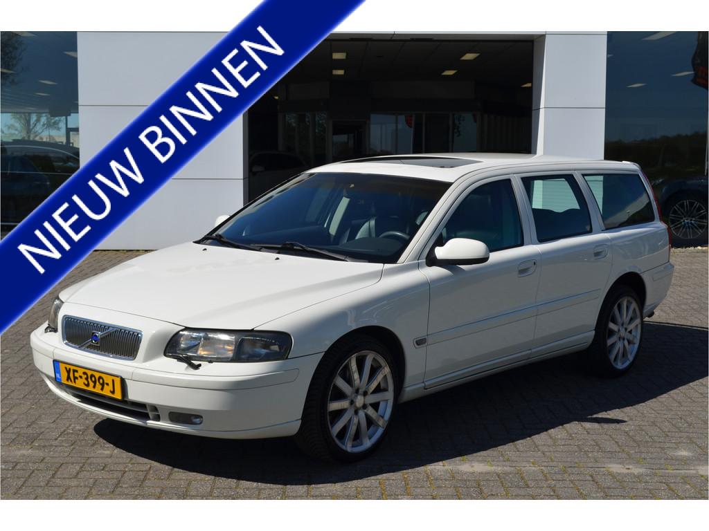 Volvo V70 2.4 T AWD Trekhaak Leer Memory stoel Distributieri, Automaat, Zwart, Wit, Leder