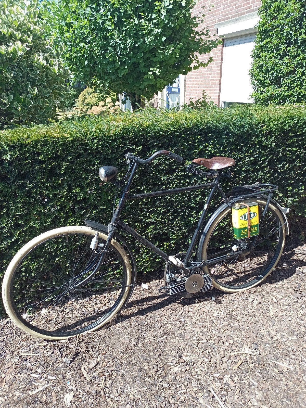 Te koop mooie originele klassieke fiets met hulpmotor, 1 versnellingen, 38 cc, Maximaal 25 km/u, Ophalen
