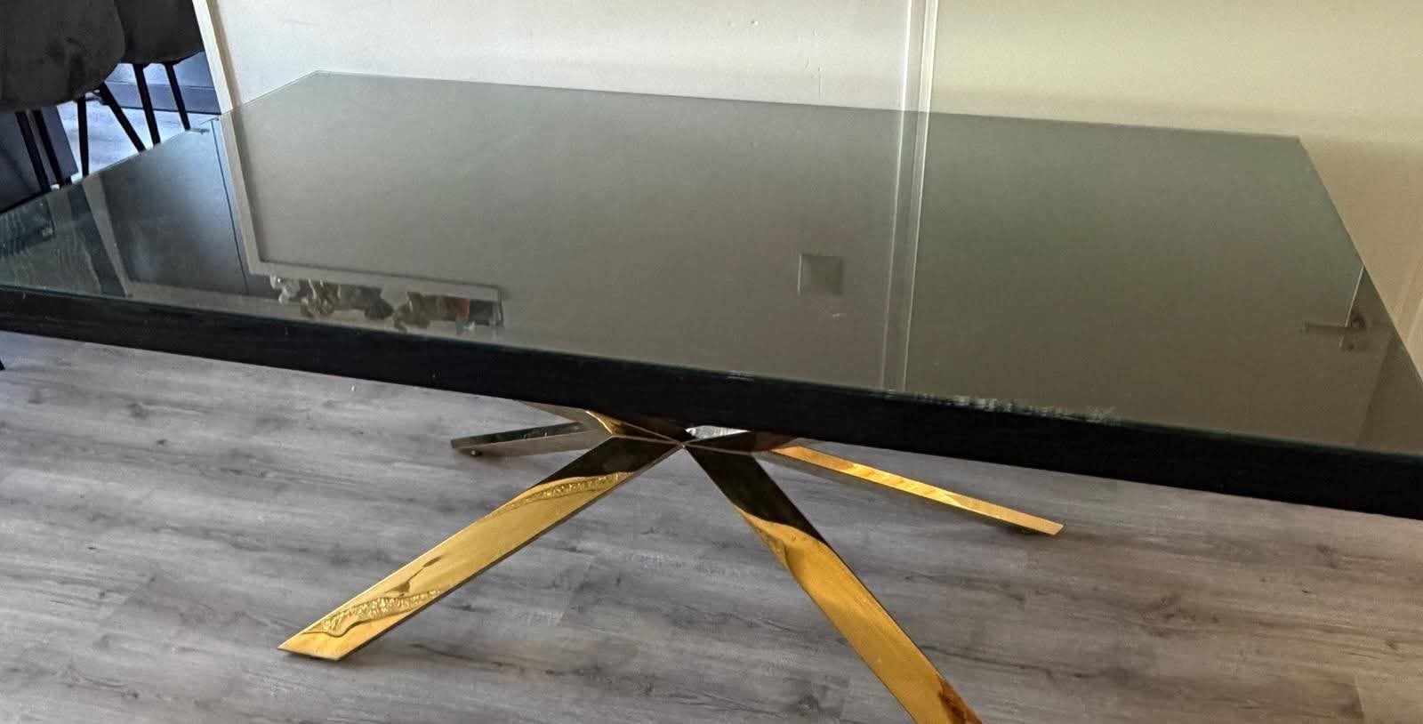 Moderne glazen eettafel met goudkleurig onderstel, Ophalen, Zo goed als nieuw, Glas
