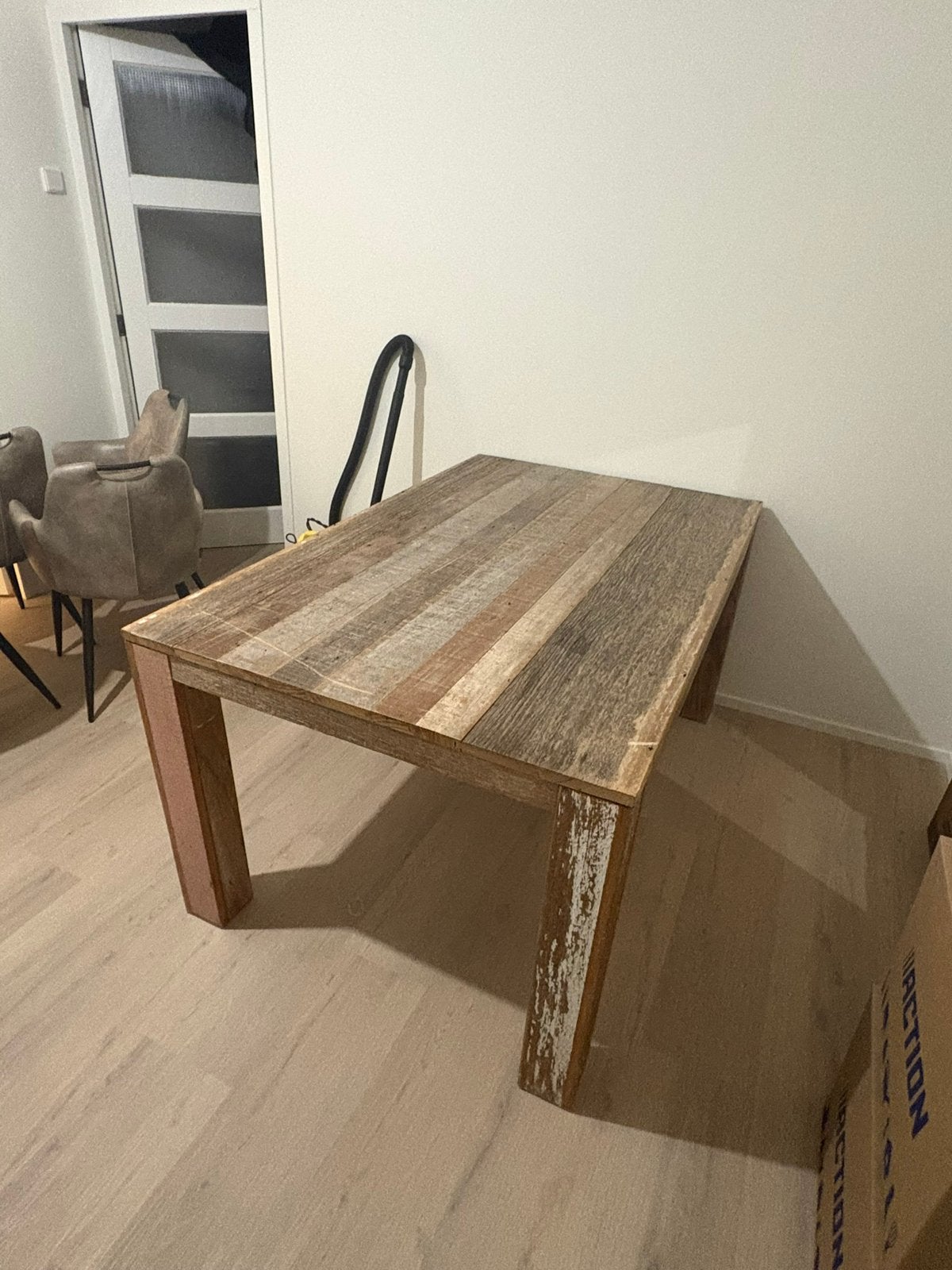 Eettafel, Ophalen