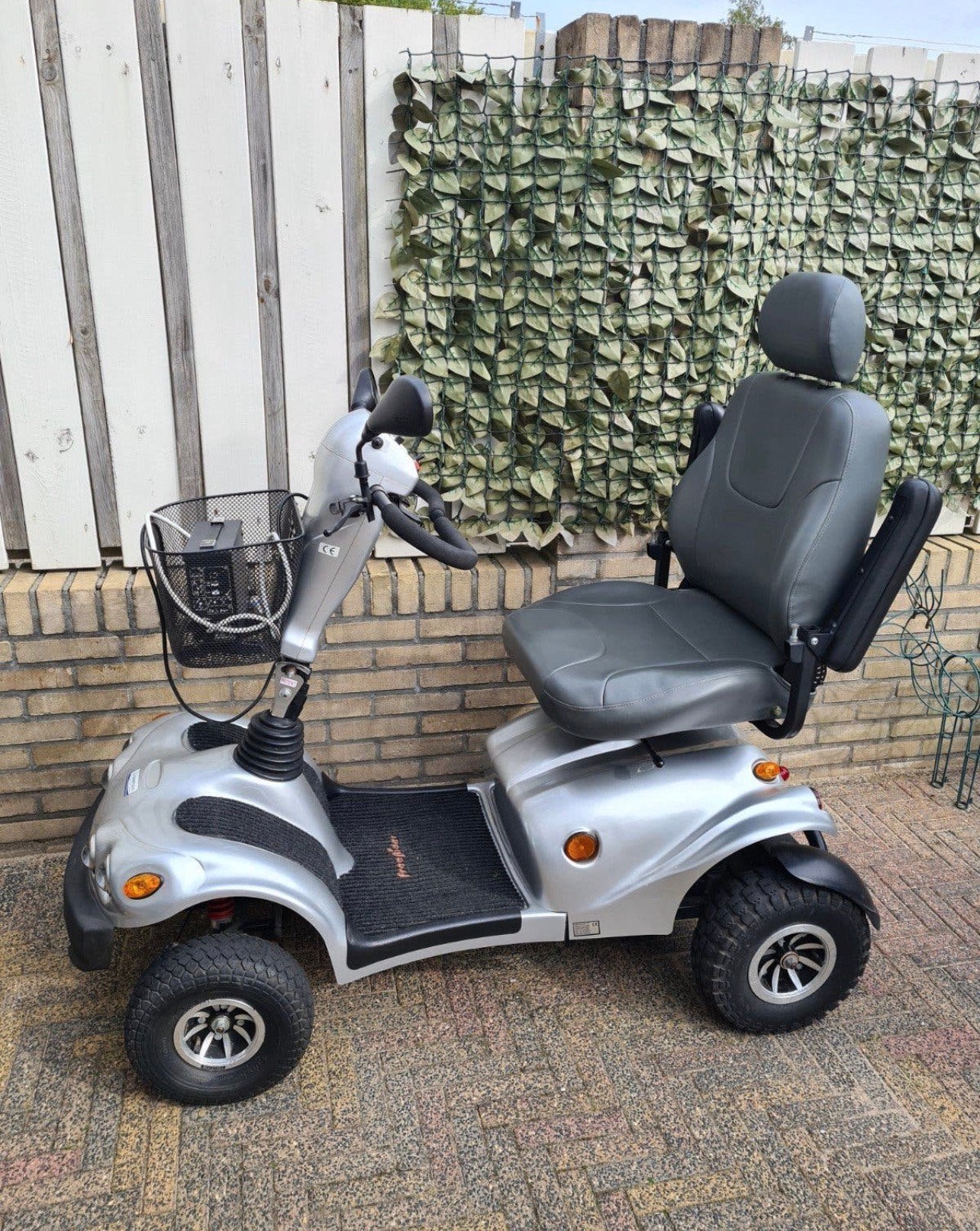 Geweldige betrouwbare opvouwbare scootmobiel MANGO LUGGIE, Ophalen of Verzenden, Zo goed als nieuw