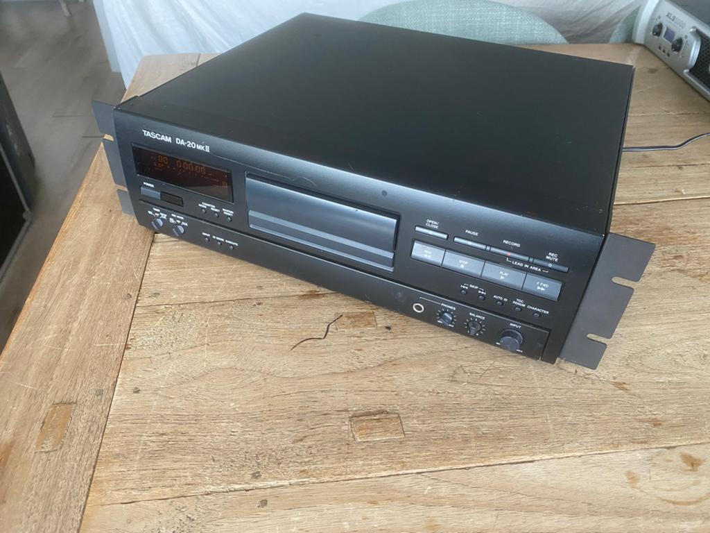 Tascam DA-20 mkII DAT Recorder - Professionele Kwaliteit, Overige merken, Tape counter, Enkel, Ophalen of Verzenden