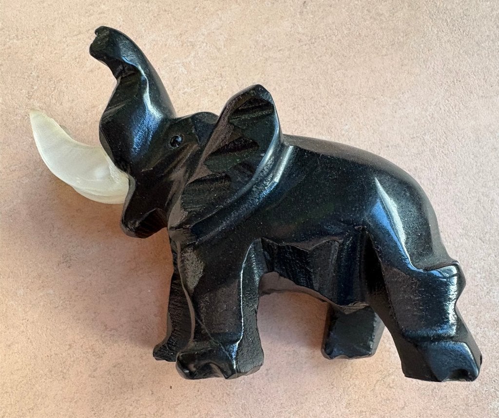 Fraai olifantje (onyx en jade?), Ophalen of Verzenden