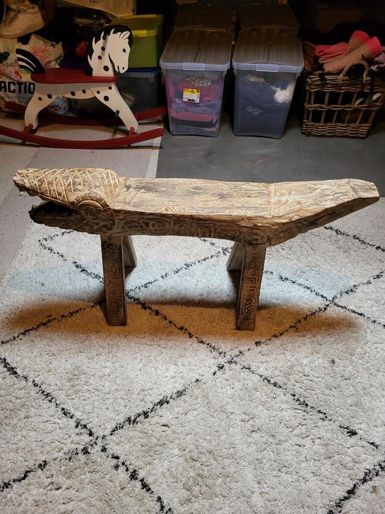 Houten krokodillenbankje, Ophalen, Zo goed als nieuw, Minder dan 75 cm, Minder dan 150 cm