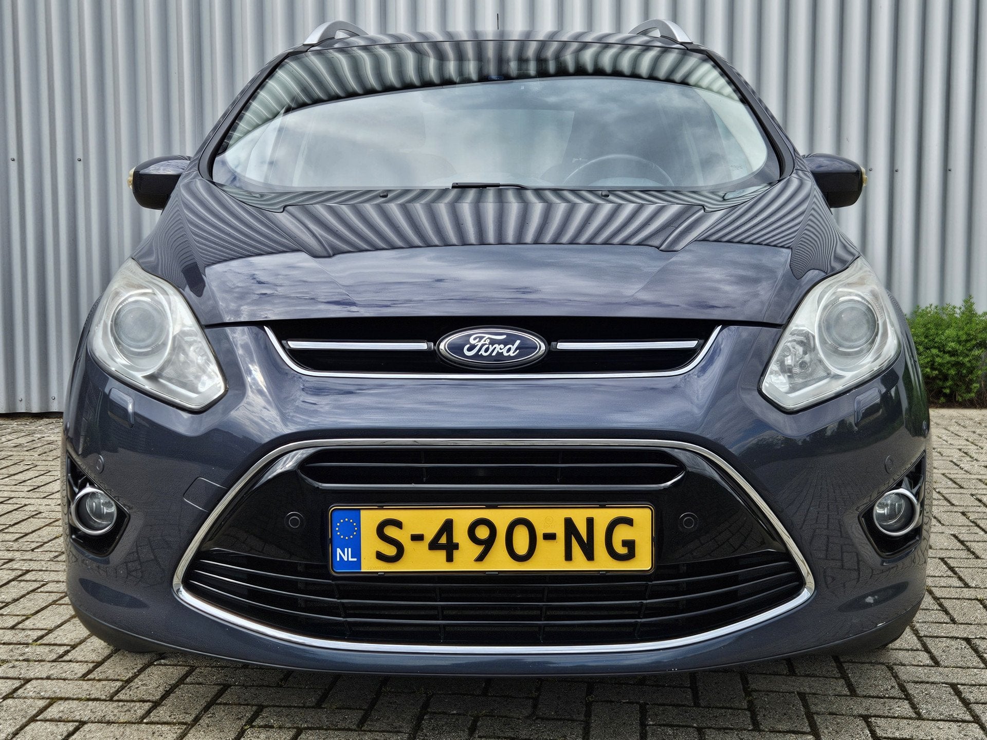 Ford Grand C-Max 1.6 Titanium /Stoelverwarming/Sony/Xenon!, Voorwielaandrijving, Stof, Gebruikt, Zwart
