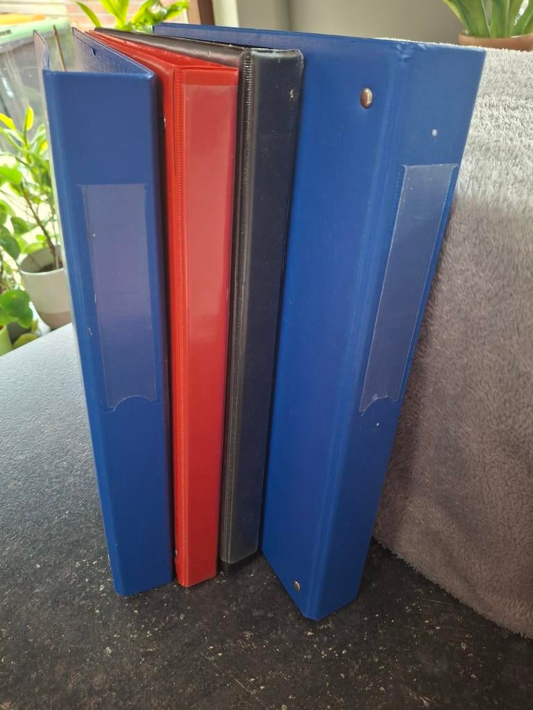 Gratis Ordners 3 stuks A4 formaat 4 rings, Ophalen of Verzenden