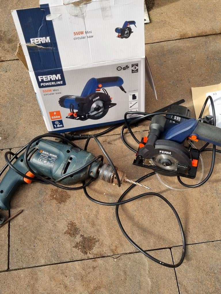 Mini cirkelzaag + Boormachine (Ferm & Black+Decker), Doe-het-zelf en Verbouw, Gereedschap | Boormachines, Ophalen of Verzenden
