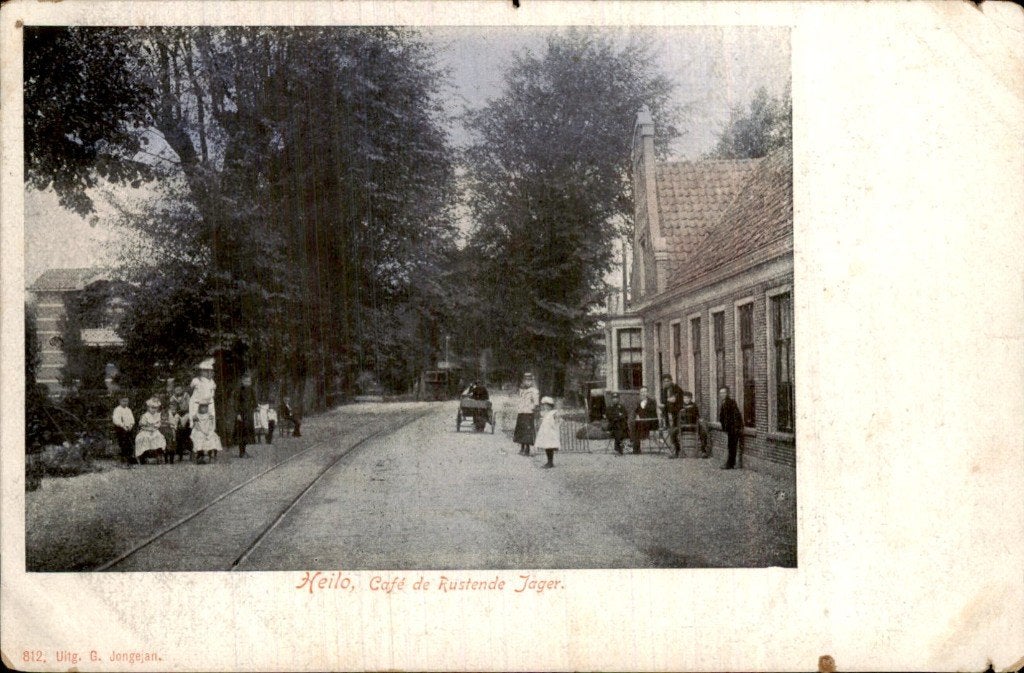 Heilo - Café de Rustende Jager - Straatgezicht, Ophalen of Verzenden, Voor 1920, Ongelopen, Noord-Holland