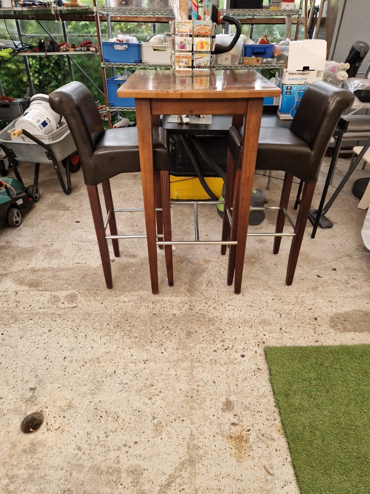 hogetafel met twee krukken, 2 krukken, Ophalen, 60 tot 90 cm