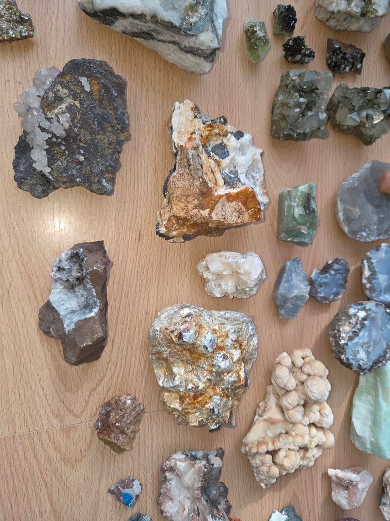 Grote collectie mineralen, Verzamelen, Ophalen
