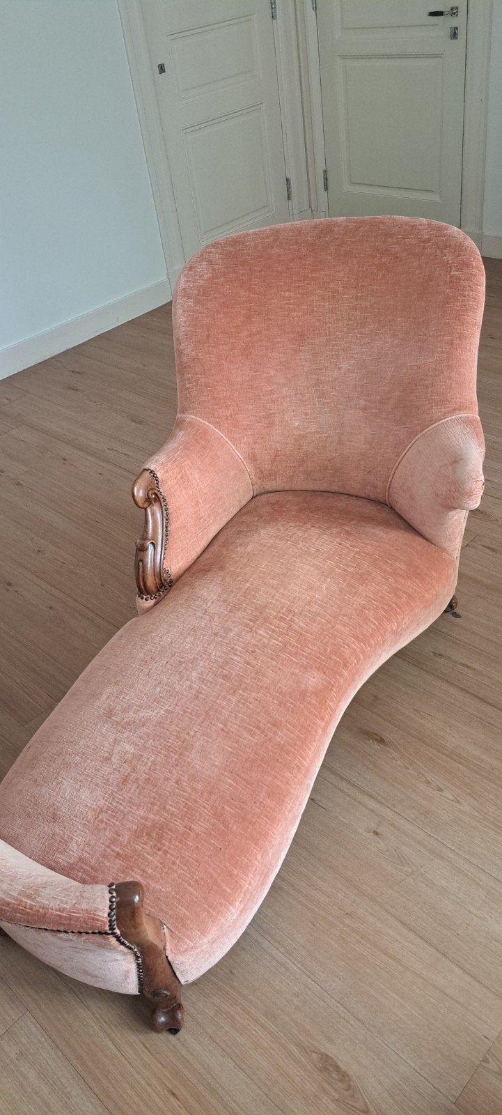Antieke chaise longue in roze velours, Ophalen of Verzenden