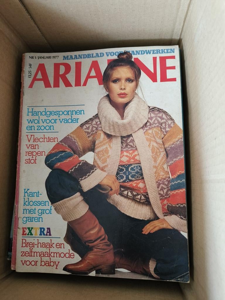 Ariadne  maandblad voor handwerken., Hobby en Vrije tijd, Breien en Haken, Ophalen of Verzenden, Gebruikt, Breien of Haken, Overige typen