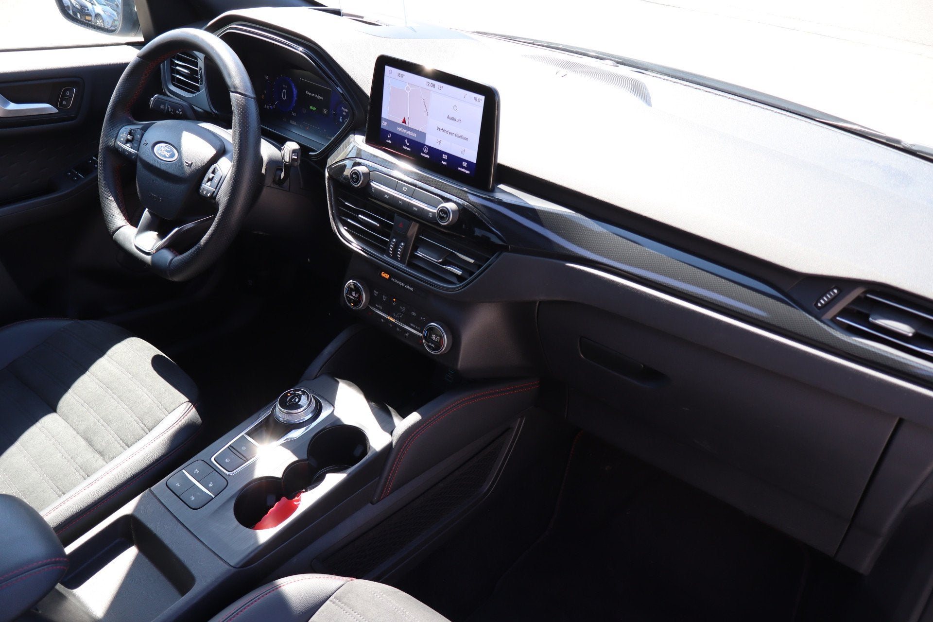Foto 2 van Ford Kuga 2.5 PHEV ST-Line Full option/Panoramadak/360° Cam