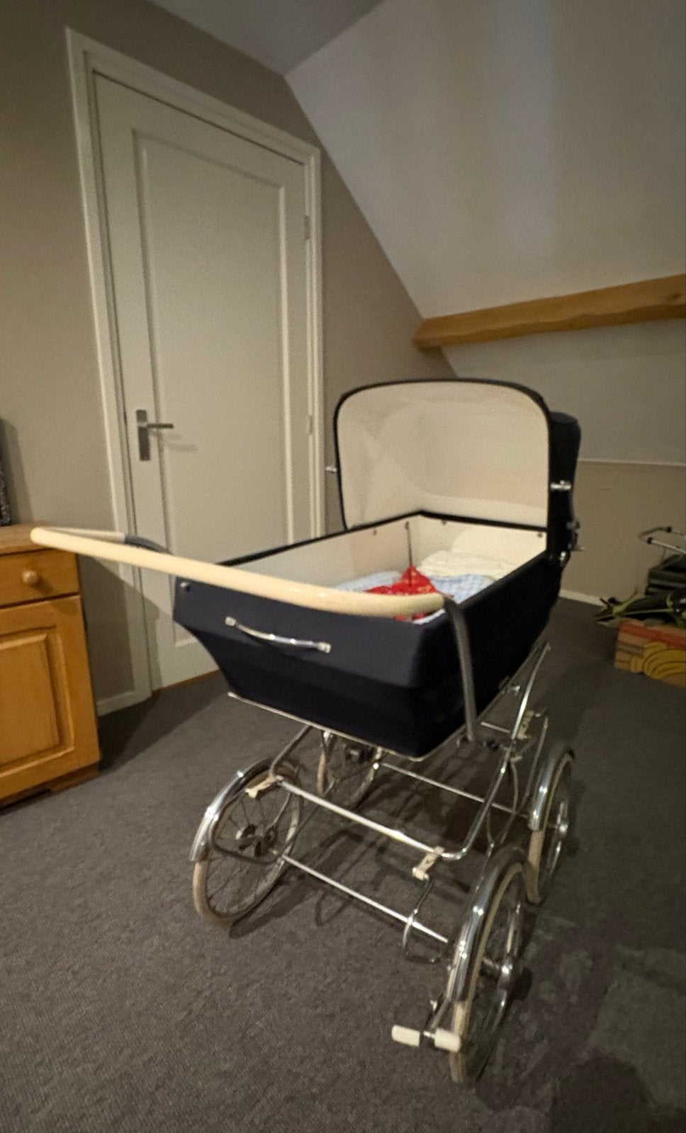 Foto 4 van Vintage Kinderwagen - Klassiek en Stijlvol