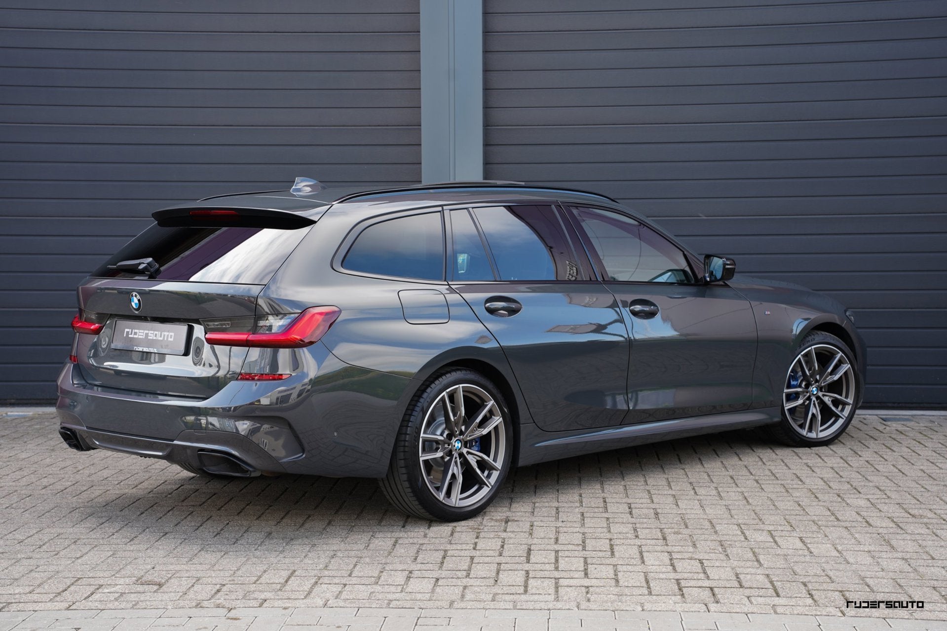 BMW 3-serie Touring M340i xDrive | Pano | Camera | Memory se, Auto's, BMW, 1780 kg, Gebruikt, Beige, Vierwielaandrijving