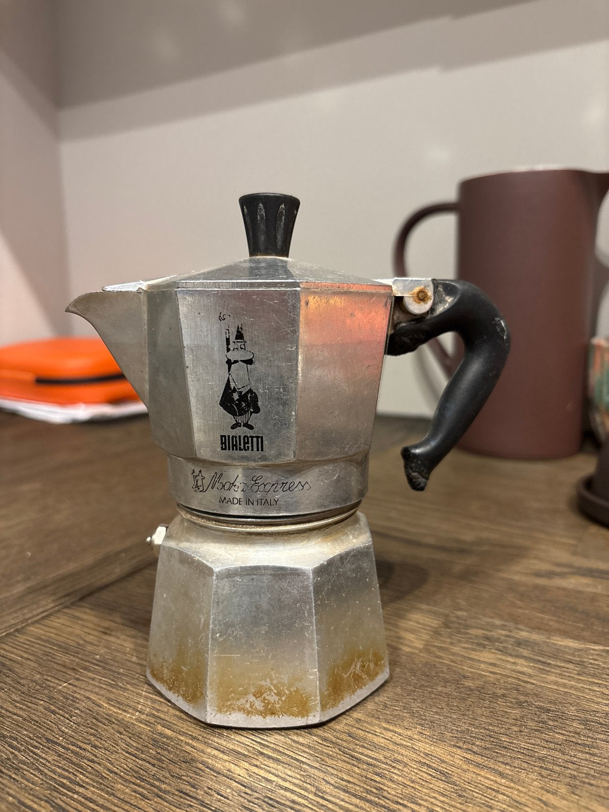 Bialetti Moka Express Espresso Maker - Klassiek Italiaans, Gebruikt, Espresso apparaat, Gemalen koffie, Ophalen of Verzenden