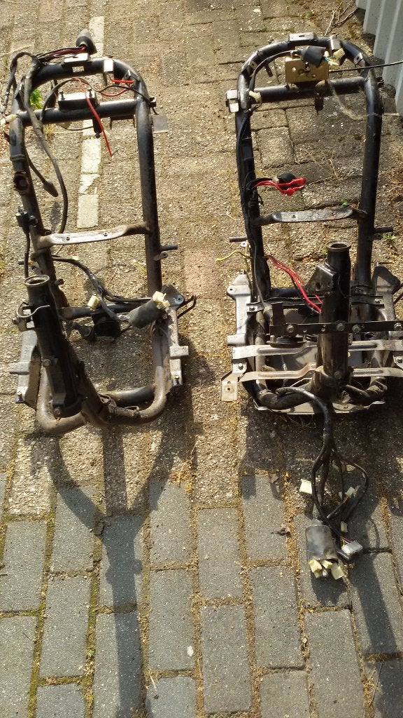 2x frame: 1x AGM Retro (met WOK) & 1x IVA Retro (geen WOK), Ophalen, Gebruikt, Frame, Overige merken