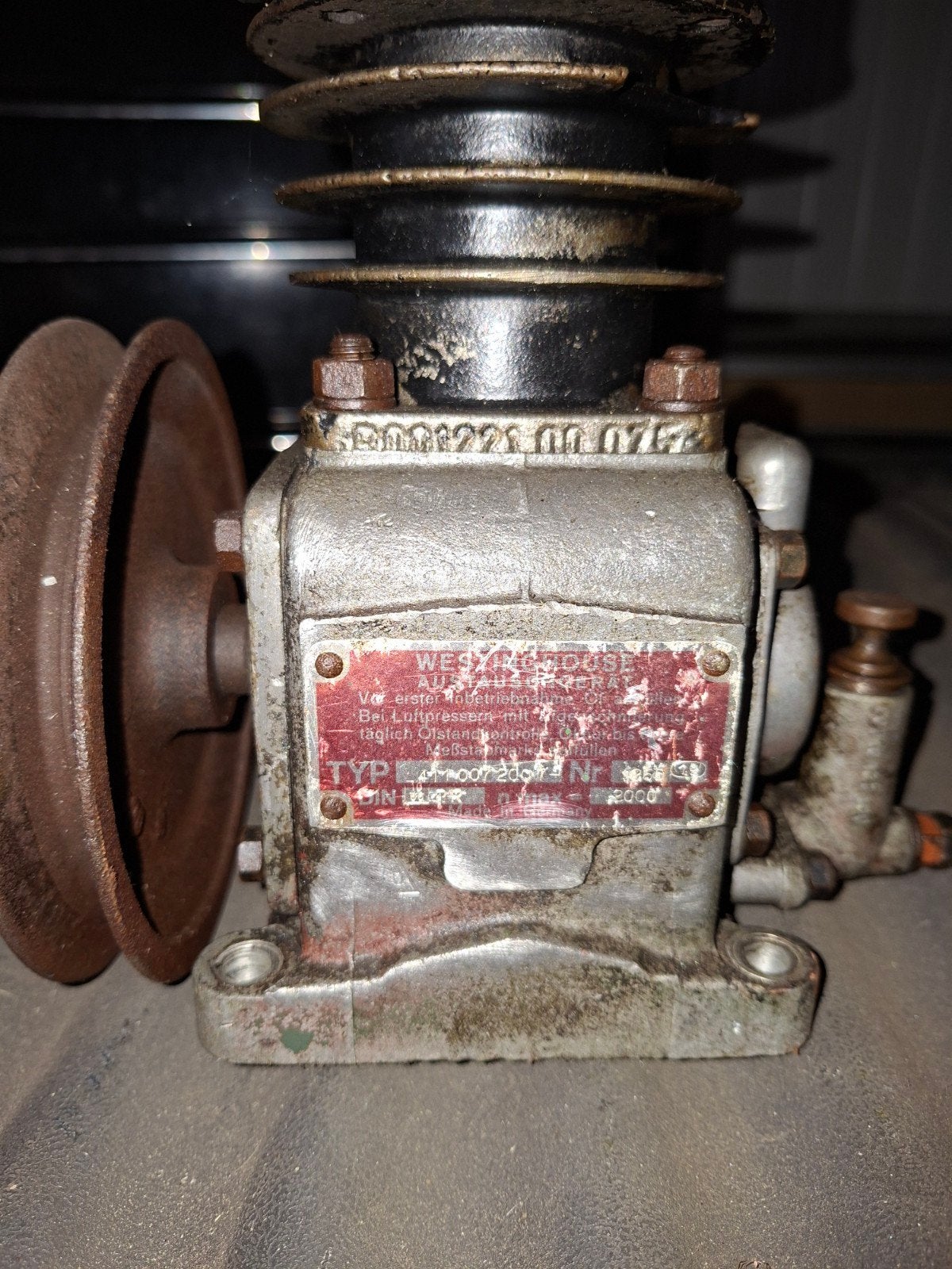 westinghouse compressor voor uninog 411, Ophalen, Gebruikt, Minder dan 200 liter/min, Minder dan 6 bar