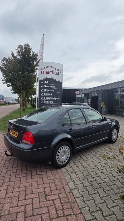 Volkswagen Bora 1.6-16V Sportline (bj 2001), foto 7