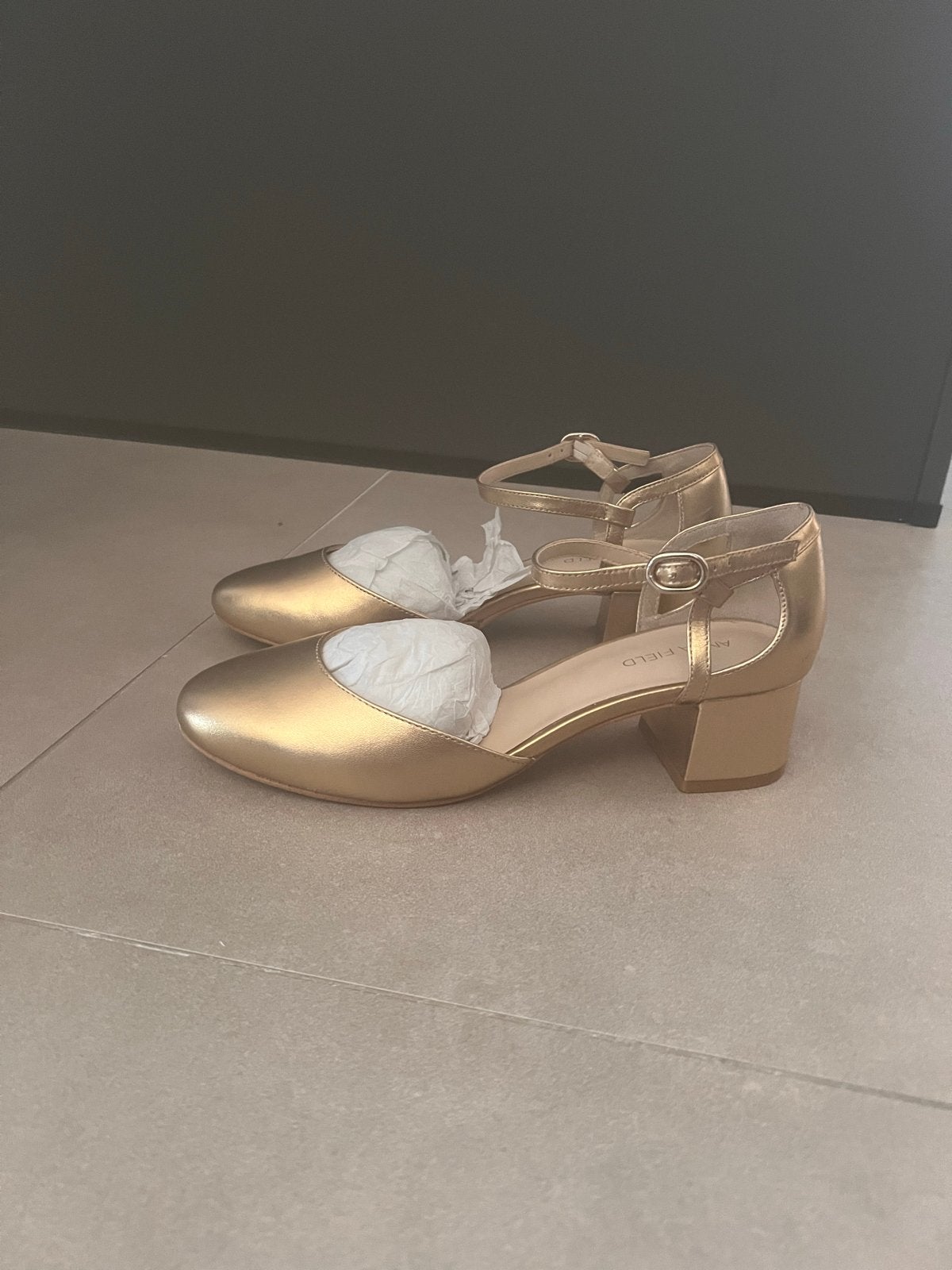 Gouden Anna Field schoenen met lage hak - Maat 38, Schoenen met lage hakken, Overige kleuren, Ophalen of Verzenden, Zo goed als nieuw