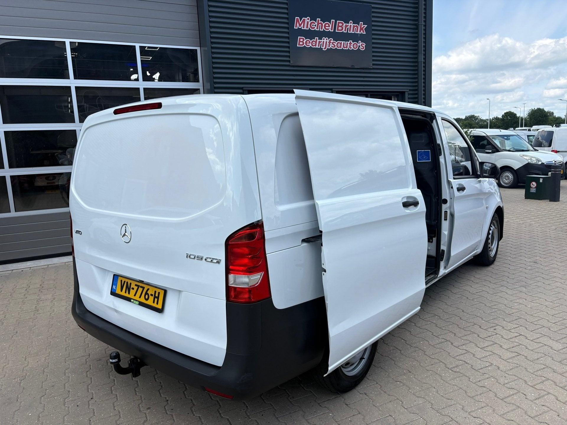 Mercedes-Benz Vito 109 CDI Functional, Auto's, Voorwielaandrijving, Euro 5, Stof, Zwart