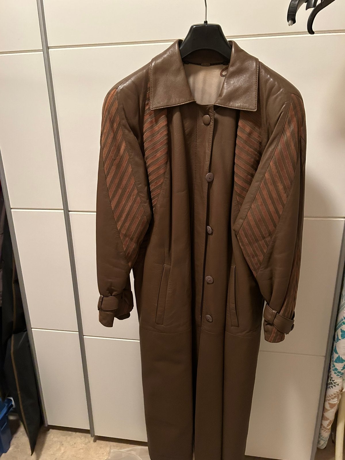Bruin leren lange dames jas, Ophalen, Zo goed als nieuw, Maat 46/48 (XL) of groter, Bruin