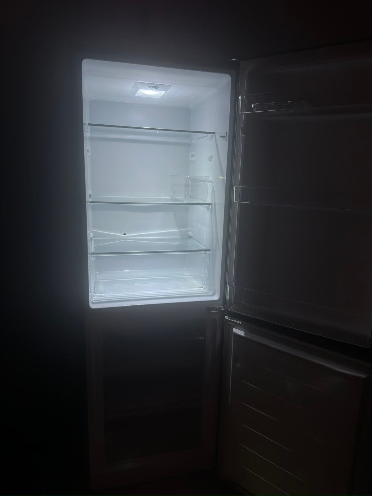 Medion koel-vriescombinatie 230L | zilver | nette staat, Ophalen, 200 liter of meer, 160 cm of meer, Zo goed als nieuw