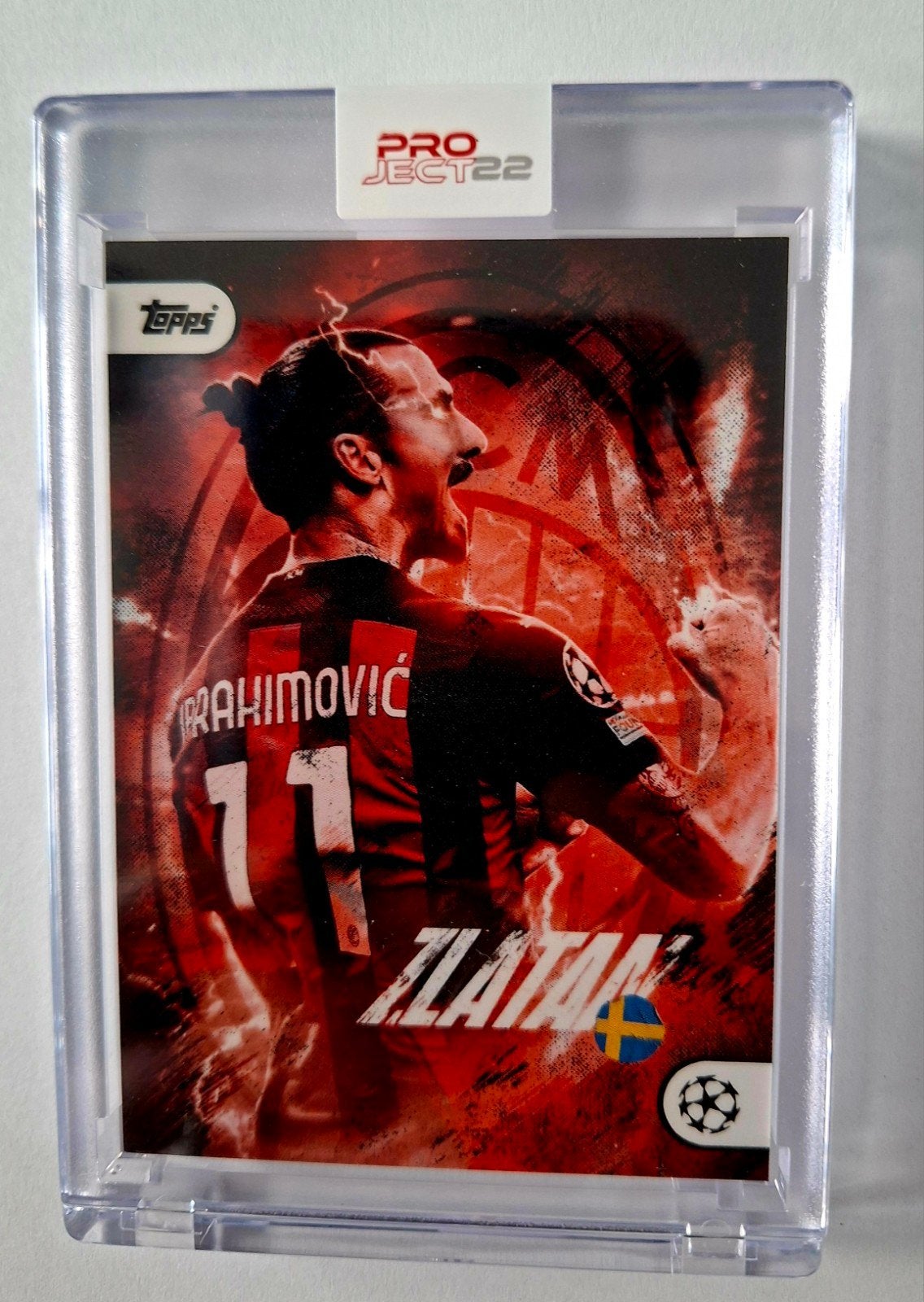 Topps Project 22 Zlatan Ibrahimović AC Milan by Che Heijnen, Ophalen of Verzenden, Zo goed als nieuw, Buitenlandse clubs, Spelerskaart