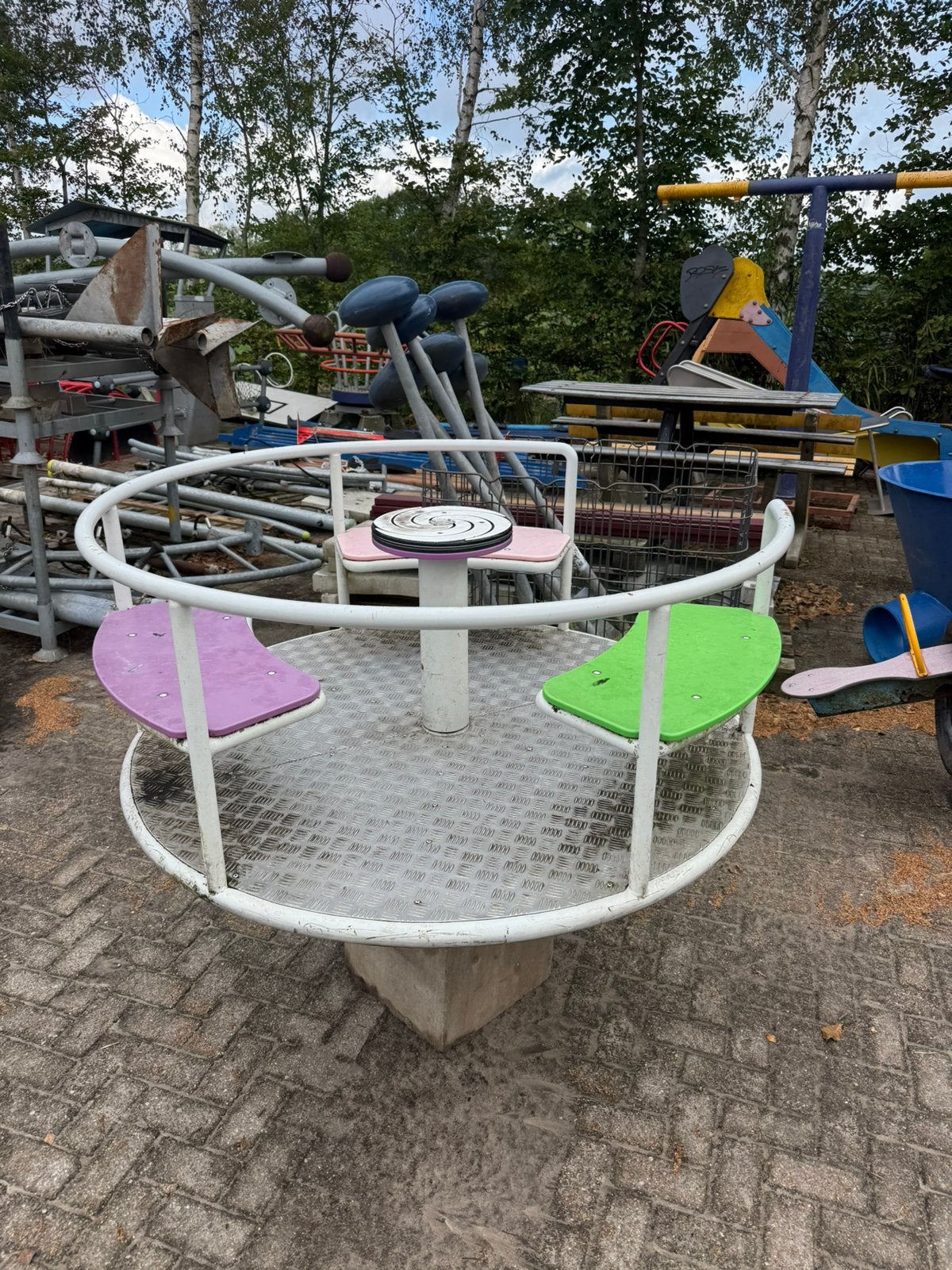 Draaitoestel draaimolen speeltoestel, Ophalen