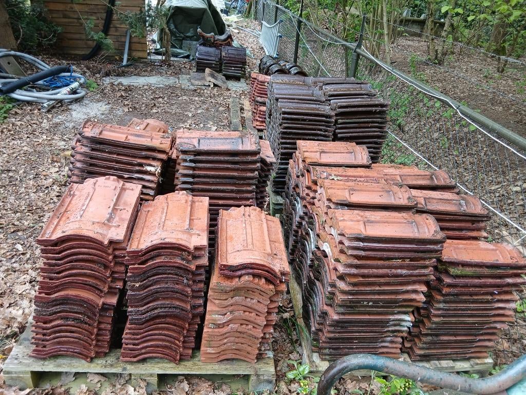 Geglazuurde dakpannen, nokvorsten, randpannen bruin/rood, Ophalen, 10 tot 15 m², Steen of Klei, Dakpannen