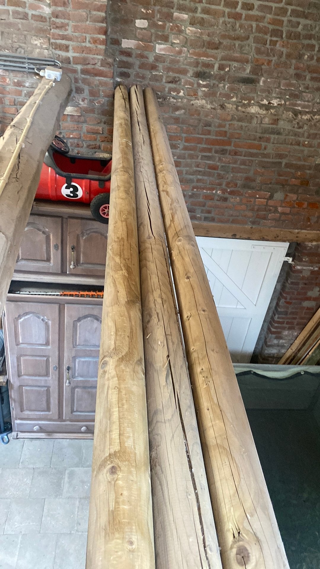 3 ronde palen 400cm lang 10cm diameter, Ophalen, Zo goed als nieuw, 250 cm of meer, Palen