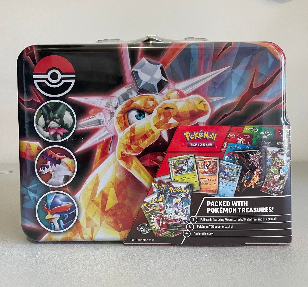 Fall 2023 Collector Chest - Pokemon - sealed and new!, Ophalen of Verzenden, Nieuw, Overige typen, Foil