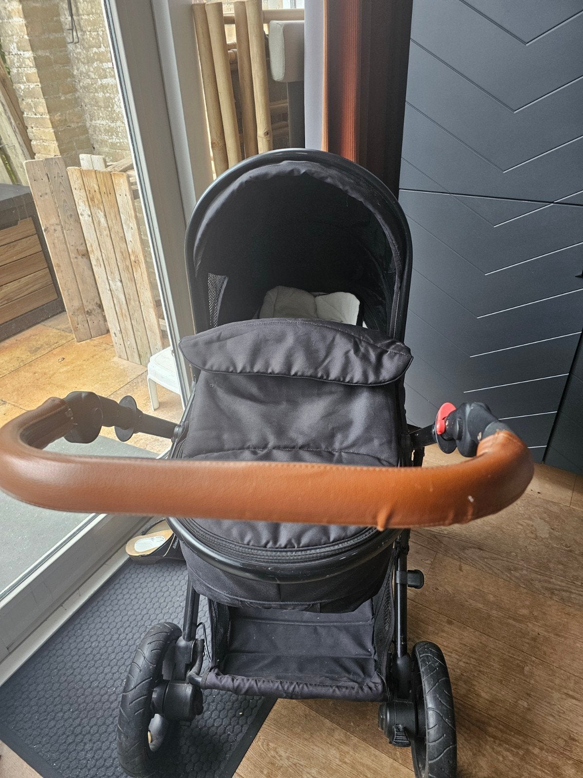 Stevige Slee kinderwagen met warme binnenzak en Maxi-Cosi, Gebruikt, Combiwagen, Luchtbanden, Ophalen