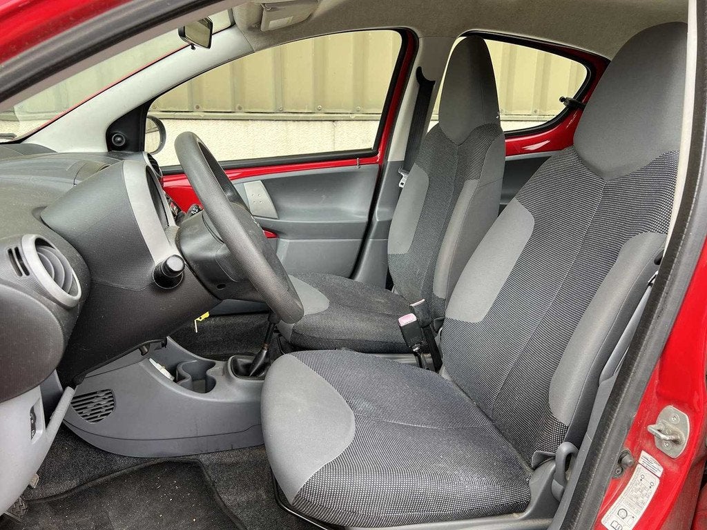 Peugeot 107 1.0-12V XS 2008 | 35-ZN-RK, Auto's, Voorwielaandrijving, Gebruikt, 4 stoelen, 68 pk