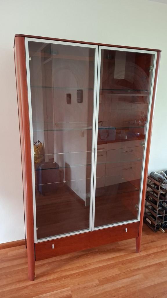 Vitrine kast, Ophalen, 50 tot 100 cm, Zo goed als nieuw, 150 tot 200 cm
