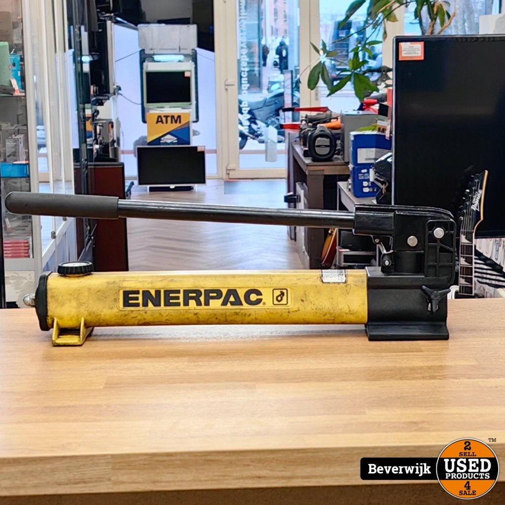 Enerpac P392 Hydraulische Handpomp - In Goede Staat, Flex Ltd., Gebruikt, https://flex.com/contact-us, Nobelstraat 10, 5807 GA Oostrum LB, Limburg, Nederland