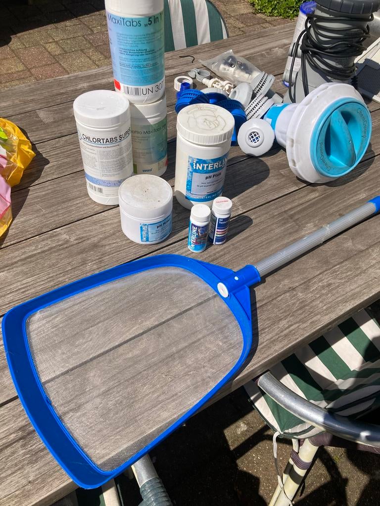 Zwembad accessoires: chemicaliën, onderhoud & plezier, Tuin en Terras, Zwembad-toebehoren, Ophalen, Gebruikt, Overige typen