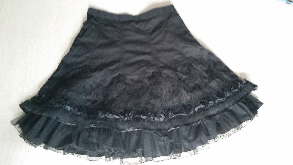 Nieuw, chique zwarte rok, mt 44. Taille 44 cm. Lengte 69 cm, Zwart, Maat 42/44 (L), Nieuw, Ophalen of Verzenden