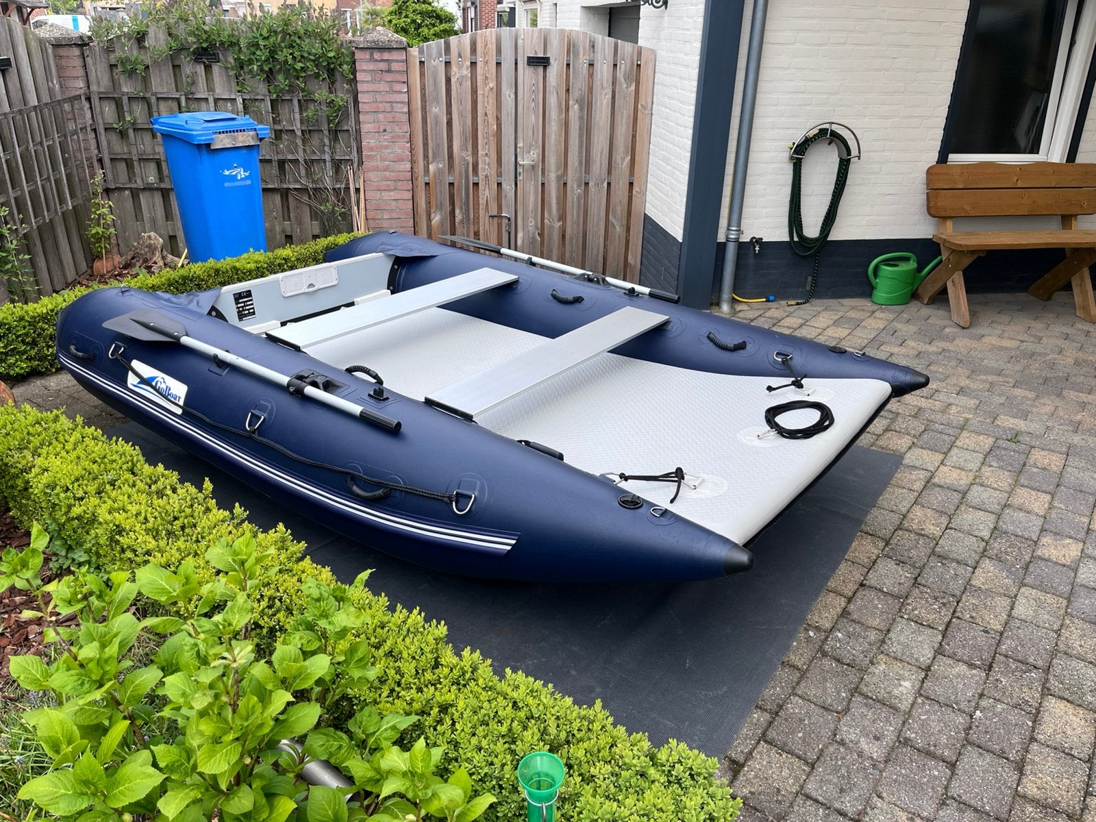 Catamaran rubberboot met speedtubes, Ophalen, Airdeck, Zo goed als nieuw, Peddels
